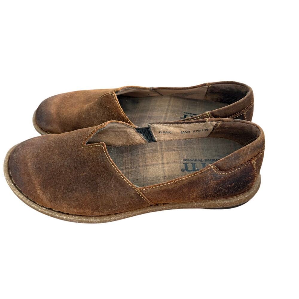 Born Shoes Women Naya in Maple Brown Suede Slip Ons Size 8.5